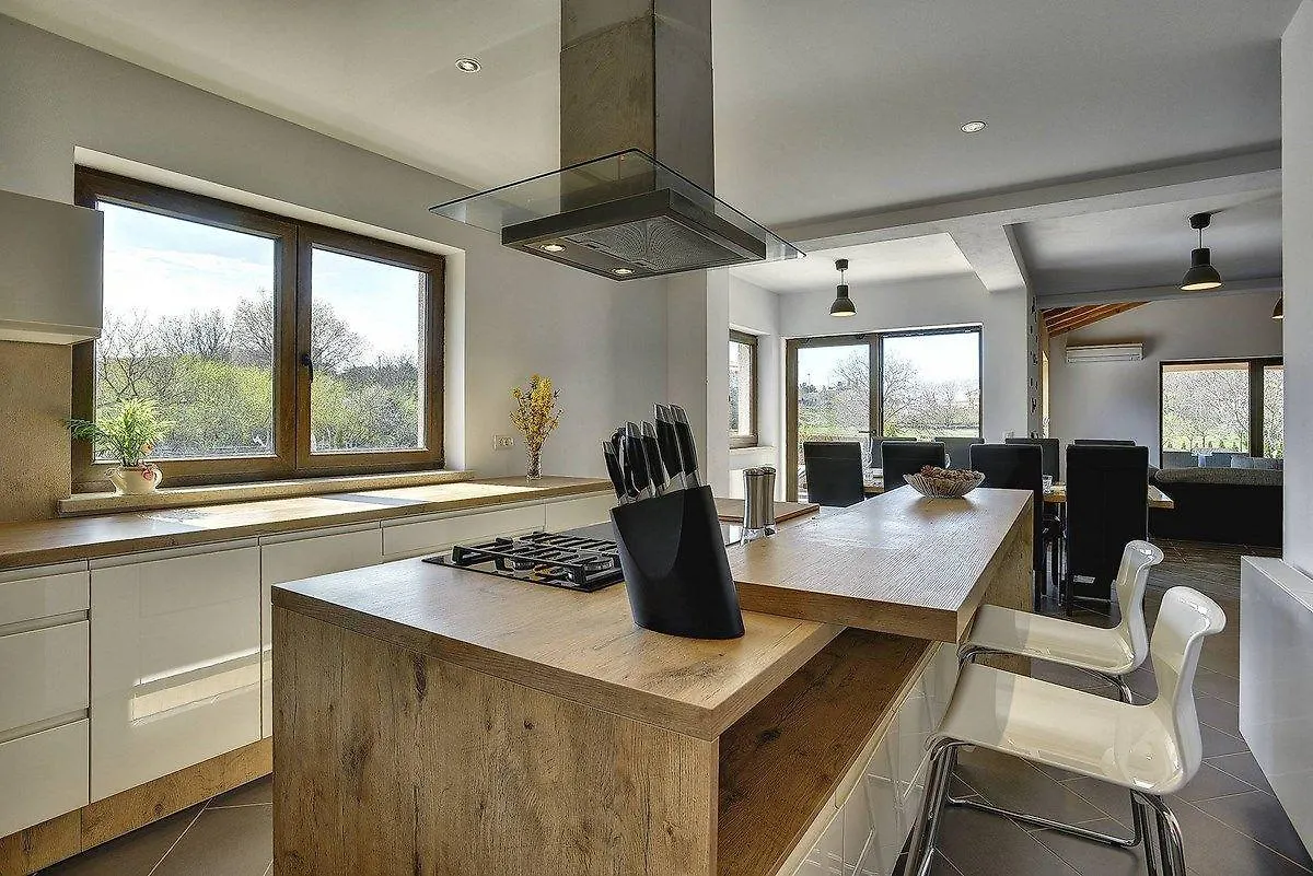 Villa Casa Ivano 罗维尼